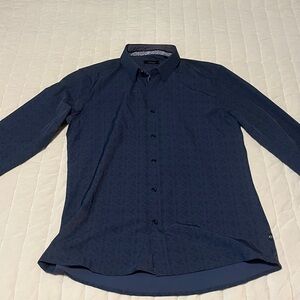 NWOT 7 Diamonds 4 Way Stretch Shirt